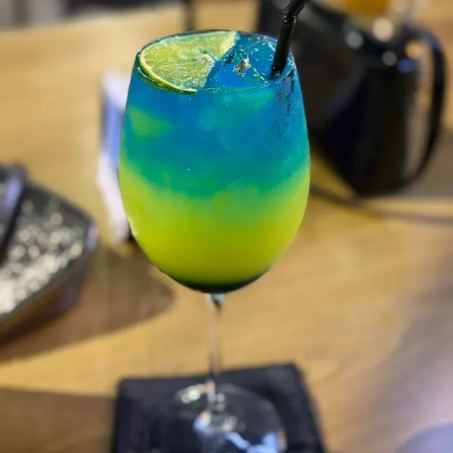 HEXA TROPICAL